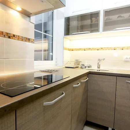 Feather Apartment Belgrade